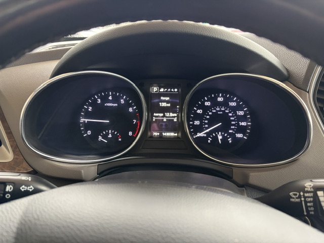 2017 Hyundai Santa Fe SE Ultimate - Photo 17