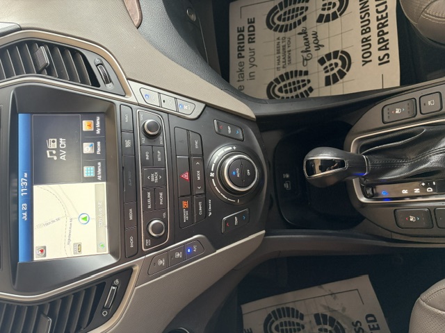 2017 Hyundai Santa Fe SE Ultimate - Photo 18