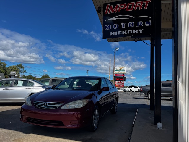 2005 Toyota Camry LE