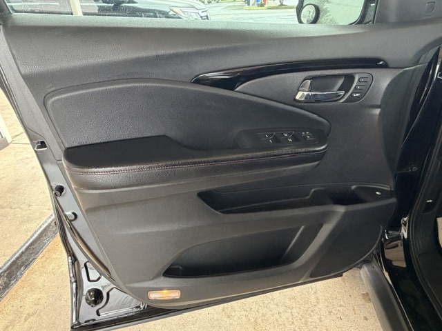 2021 Honda Ridgeline Black Edition - Photo 10
